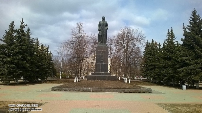 Фото на памятник дзержинск нижегородской