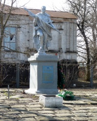 Памятник воинам-односельчанам с.Миролюбовка (Синельниковский р-н)