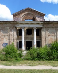 Фундаментальный памятник «Городской театр кукол» в Кривом Роге