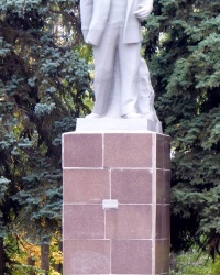 Памятник В.И.Ленину (ДК им.Родина) в Кривом Роге