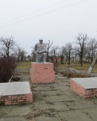 Братская могила воинов в селе Улаклы