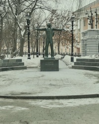 Памятник В.Высоцкому в г.Москве