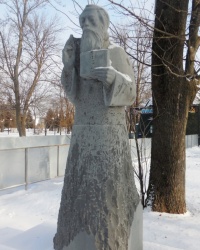 Скульптура «Проповедь» в г.Шахты