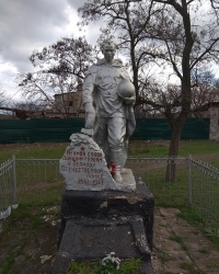 Братская могила советских воинов Южного фронта в с.Пригородное (Радянская Украина)