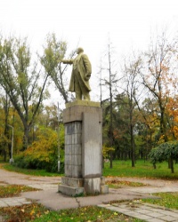 Памятник Ленину в парке металлургов Никополя